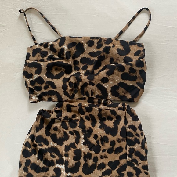 VICI SASSY LITTLE SOUL LEOPARD CUTOUT MAXI DRESS - Picture 4 of 8